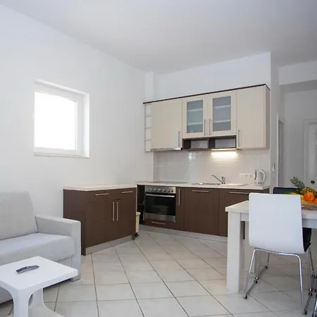 Apartment Domo Makarska Exterior photo