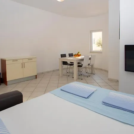 Apartment Domo Makarska Exterior photo