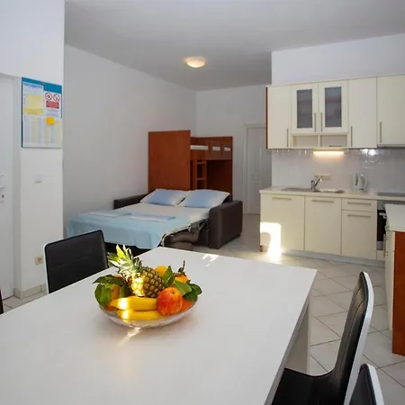 Apartment Domo Makarska Exterior photo