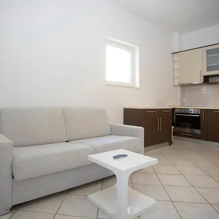 Apartment Domo Makarska Exterior photo