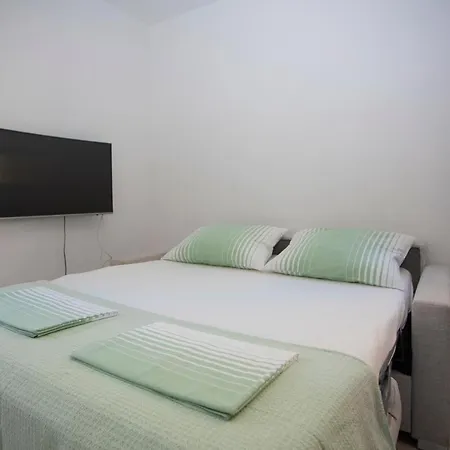 Apartment Domo Makarska Exterior photo