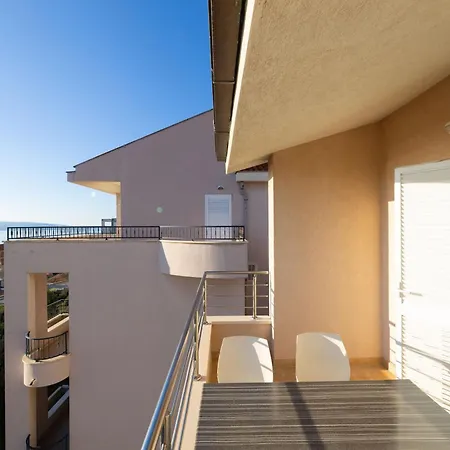 Apartment Domo Makarska Exterior photo