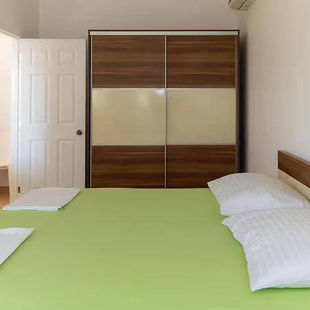 Apartment Domo Makarska Exterior photo
