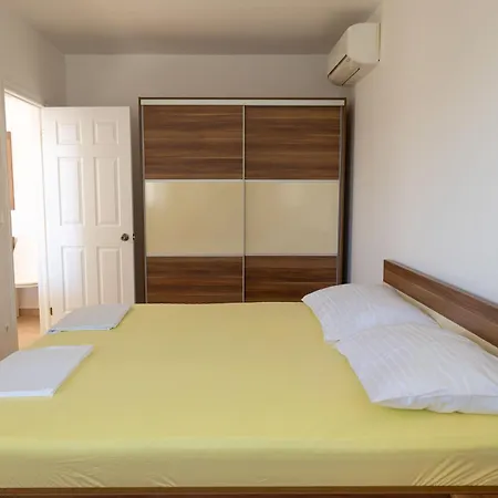 Apartment Domo Makarska Exterior photo