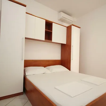 Apartment Domo Makarska Exterior photo