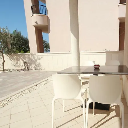 Apartment Domo Makarska Exterior photo