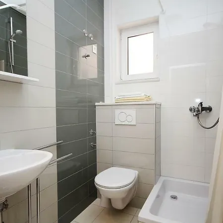 Apartment Domo Makarska Exterior photo