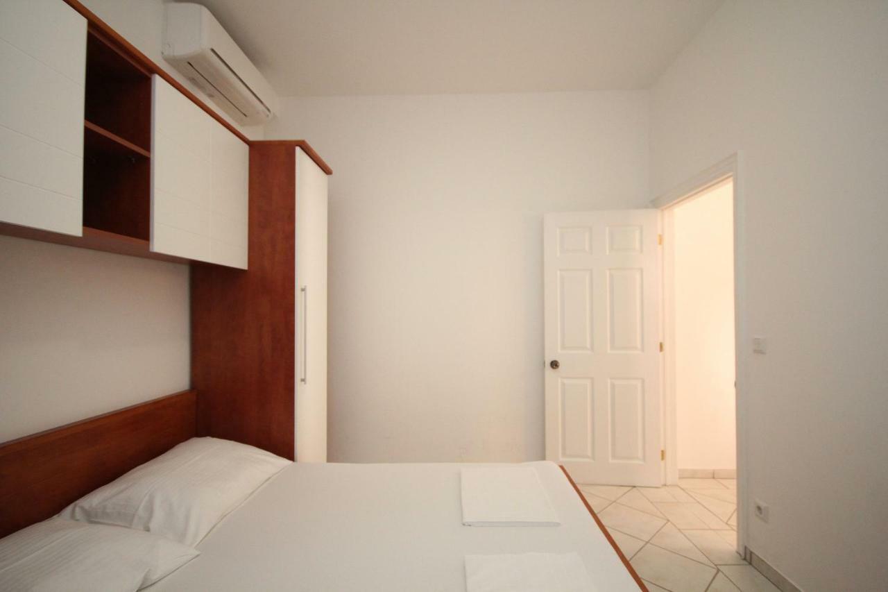 Domo Apartment *