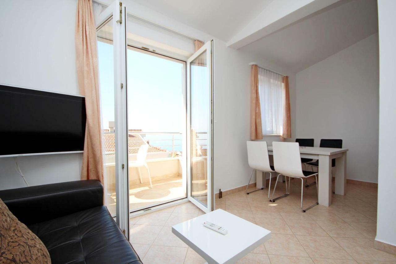 Apartment Domo Makarska